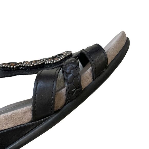 EUC Earth Brand Leather Low Wedge Sandals - Picture 5 of 7